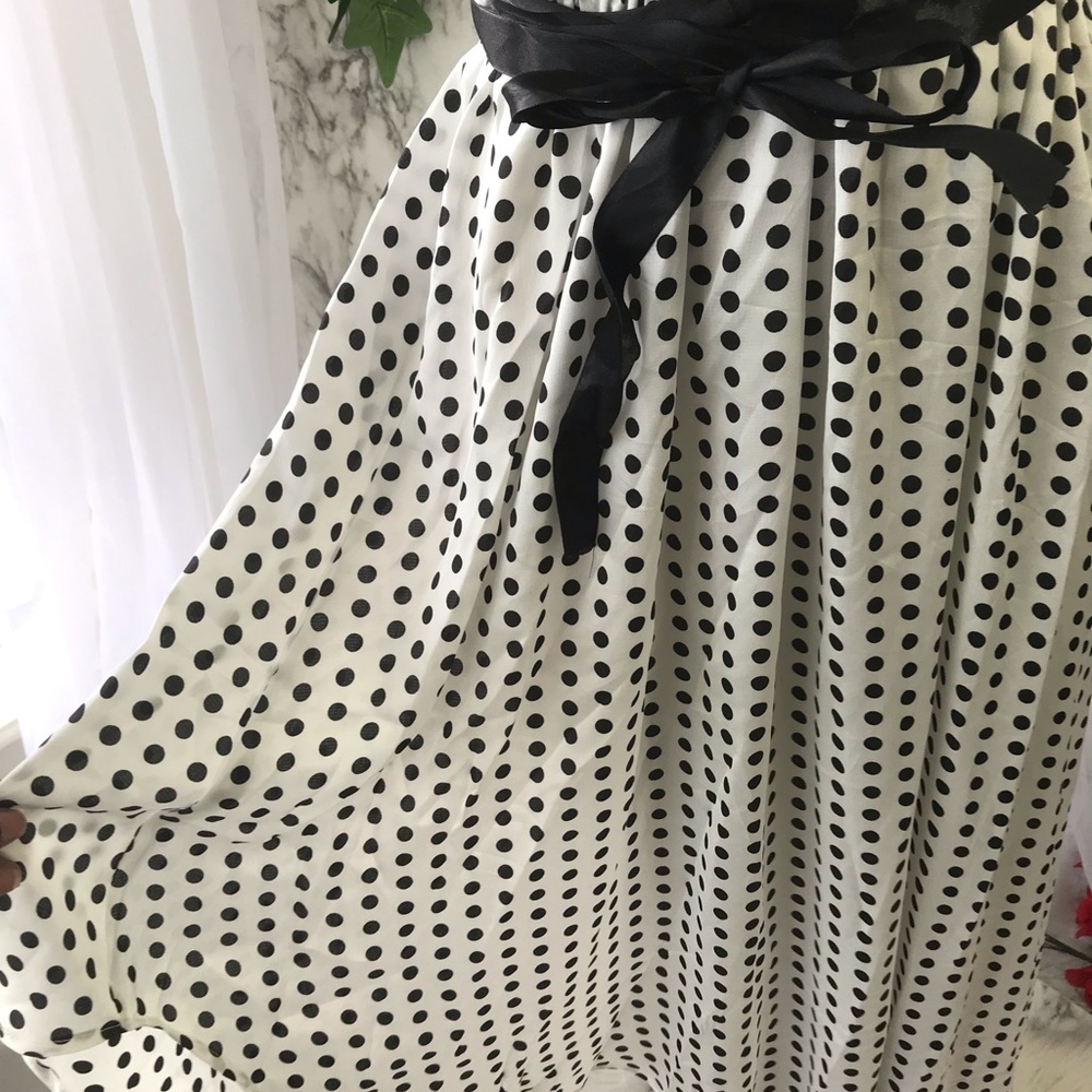 Halter Neck polka dot dress - Picture 7 of 8